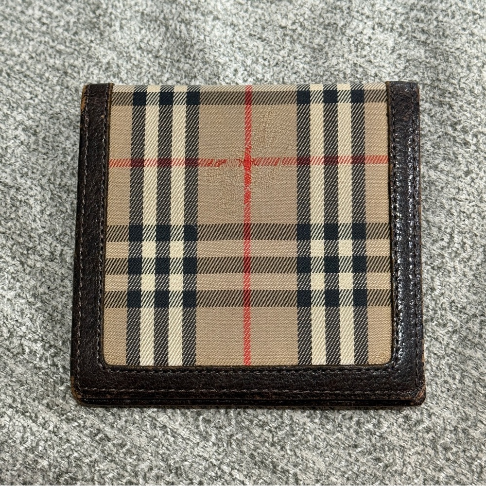 Burberry Vintage Card Holder - Picture 2 of 8